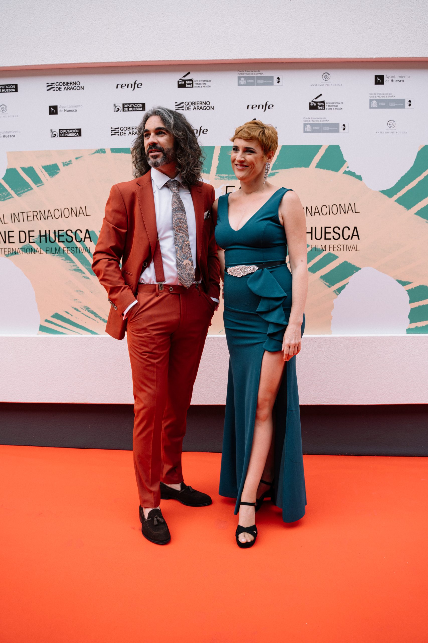 Lee más sobre el artículo Cine y Cultura | Manuel López-Vigo y Minerva Arbués brillan como presentadores de las galas de la 52ª edición del Festival Internacional de Cine de Huesca.